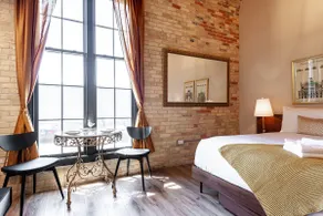The Wallace Suite - Stratford - Image 4