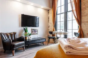 The Wallace Suite - Stratford - Image 2