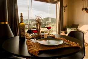 Cabana Lua at the top of the hill with bathtub and fireplace - Image 4