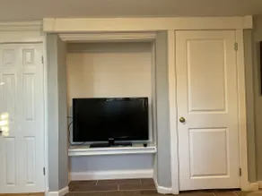 Comfy Cute lovely 1 BR 1 bed APT w/Private Access. - Image 4