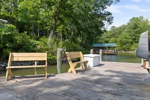 Relaxing Waterfront Cottage w/ Private Dock/Kayaks - Image 3