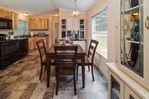 Pet Friendly~3 Beds/2Ba All-ParkPass ~Private Yard - Image 5
