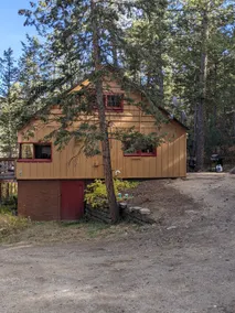 Cozy Two Story Cottage - Image 2