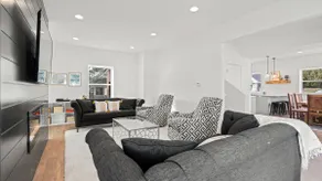 Gorgeous 5 bedroom, remodeled, historic home - Image 5