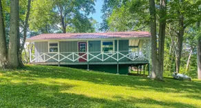 White Oak 2-bedroom cabin along the Little Sandy - Image 4