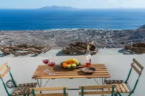 Kastro Cave House, spectacular view, sleeps 4. - Image 5