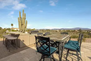 Fountain HiIls 4 Bdrm wBreathtaking Views Pool - Image 3