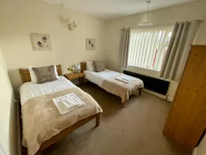 Cherry Tree Lodge - Image 4