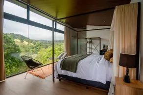 Romantic King Suite | Mountain Views, Poás & SJO - Image 2
