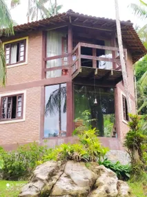 Glass Chalet - Image 3
