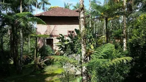 Glass Chalet - Image 4