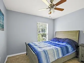 Bright house located close to beach and attraction - Image 5