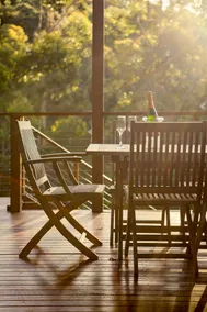 Hideaway at Lizzie | Poolside, Lake & Bush Retreat - Image 5