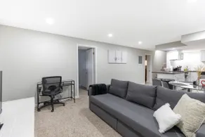 Entire guest suite ~ Sandy ~ Crisp/ Clean/ Modern - Image 3