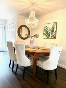 Chic Townhouse across from Sound - Image 3