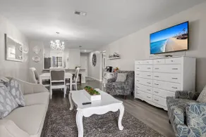 Modern Retreat - Image 2