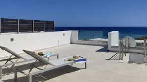 New penthouse with rooftop terrace right by the sea - Image 2