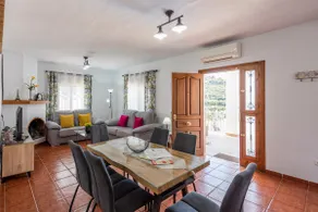 Villa dos hermanas - Image 3