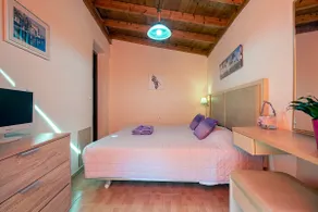 Maria’s home with Terrace, close to the Beach - Image 2