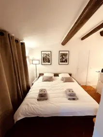 2-bedroom historic center near Cours Mirabeau/air-conditioned. - Image 5