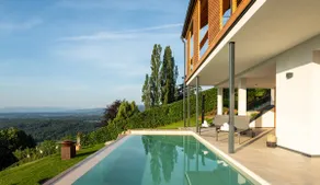 Vacation home with sauna, pool and hot tub - Image 2