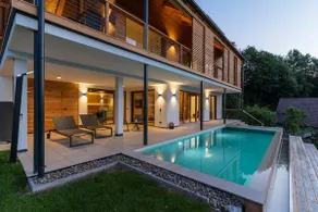 Vacation home with sauna, pool and hot tub - Image 3