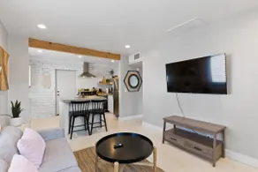 Chic, Work & Pet Friendly, 1Bed Near Downtown PHX - Image 2
