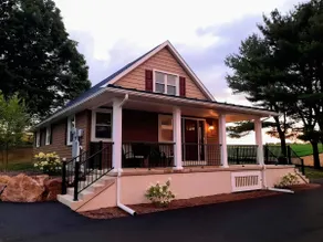 Country Cottage with Beautiful Porch Views - Image 2