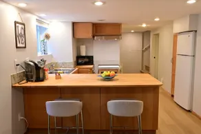 5 min to UW and U-Village | Cozy Design - Image 5