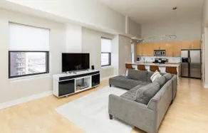 Walkable Downtown Penthouse Studio w/ City Views - Image 2