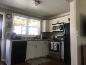 TrailSide Cottage, Damascus VA- directly on the Virginia Creeper Trail - Image 3