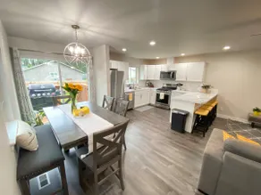 Huge Rental With No Chores! W/D, Garage & Office - Image 5