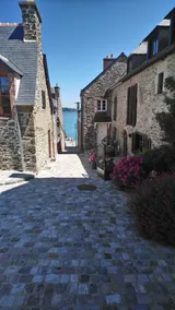 Townhouse 4 bedrooms 5 beds 2 bathrooms beach 150 m away. - Image 4