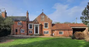 Charming Historic Home with Riverside Views - Image 3