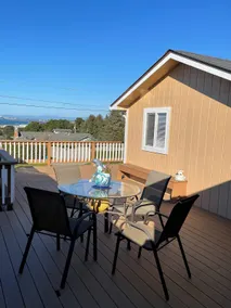 Pacific Bell Hill House - Image 4