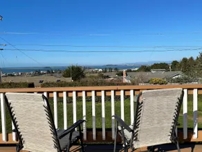 Pacific Bell Hill House - Image 3