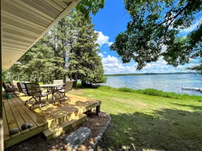 Cozy cabin steps from the lake with amazing view! - Image 2
