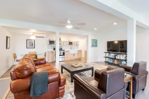 Riverfront Oasis with Mountain Views, close to town  - Image 5