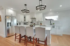Cheerful 6-bedroom/4-bath residential home! - Image 3
