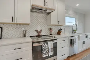 Cheerful 6-bedroom/4-bath residential home! - Image 5