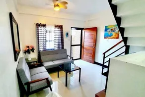 Kaitleen Home Stay Door 2 - Image 3