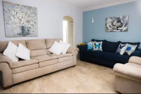 Comfy centric Miami 2 bedroom with Sofa sleeper. - Image 3