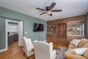 Convenient comfortable -2BR, 1B Bettendorf Home - Image 2