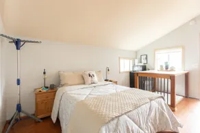 Sunnyside Loft - Close to Town, Relaxing, Cozy - Image 4