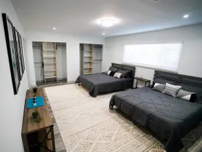 Home in Las Vegas - Image 4