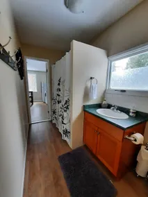 Salmon Valley Guest Ranch - Cozy 3 bedroom cottage - Image 4