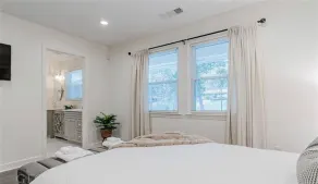 Luxurious & Cozy 3-Bedroom perfect for a getaway! - Image 3
