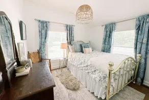 Cozy Luxe Cottage by Falls Lake - Image 3