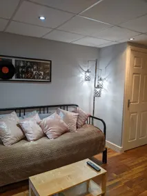 Dale side apartment - Image 2