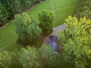 27 Private Acres / Pet Friendly/ Fishing Pond - Image 2